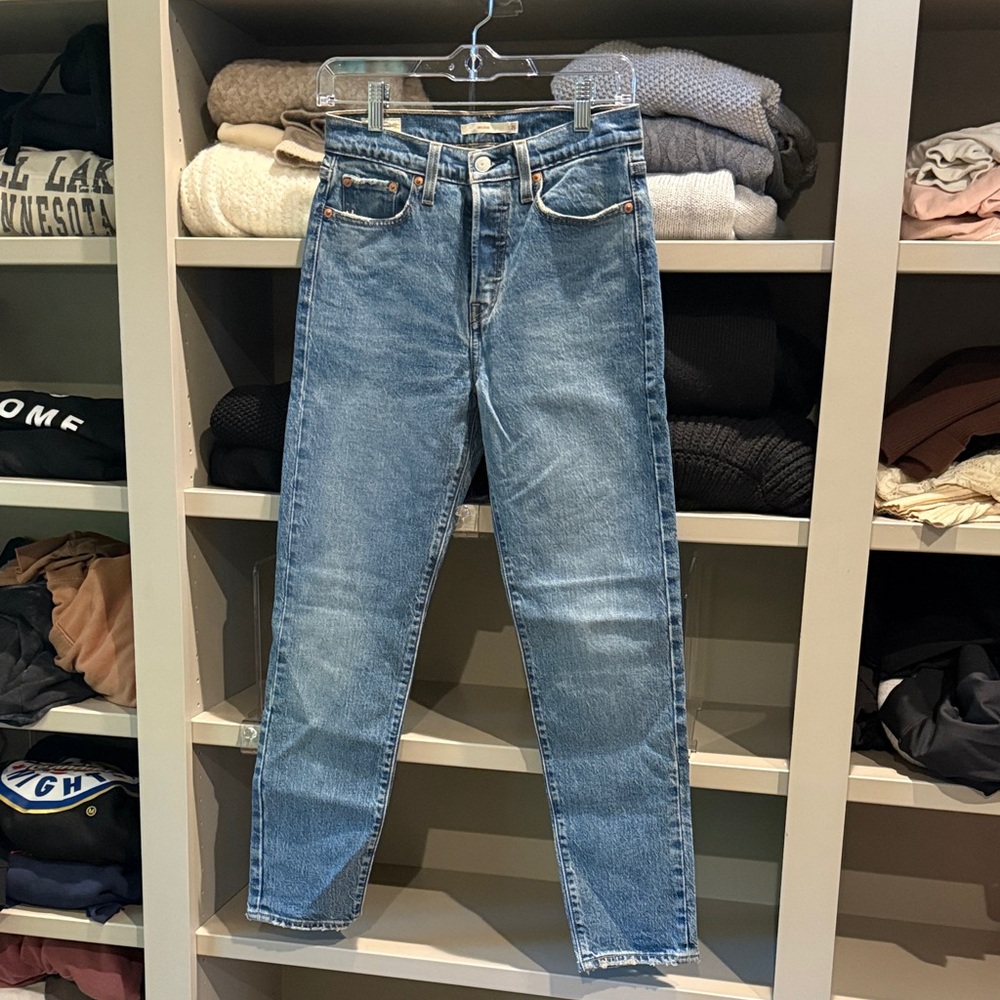Levi's Light Blue Straight Leg Women's Jeans